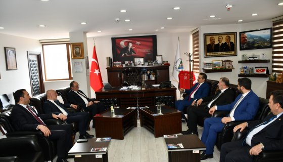 AK PARTİLİ VEKİL ADAYLARINDAN BAŞKAN ELÇİN’E ZİYARET