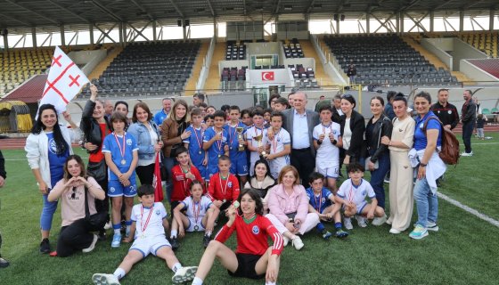 U12 ULUSLARARASI ARHAVİ FUTBOL TURNUVASI ARHAVİ İLÇE STADINDA YAPILDI