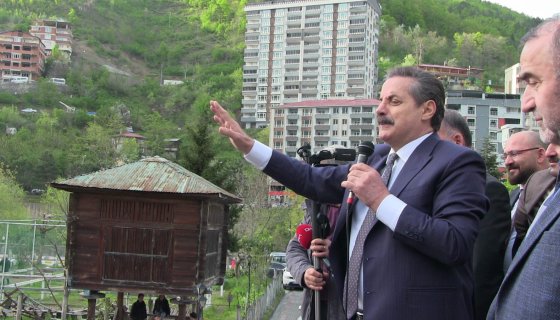 Faruk Çelik, Borçka’da Sert Konuştu
