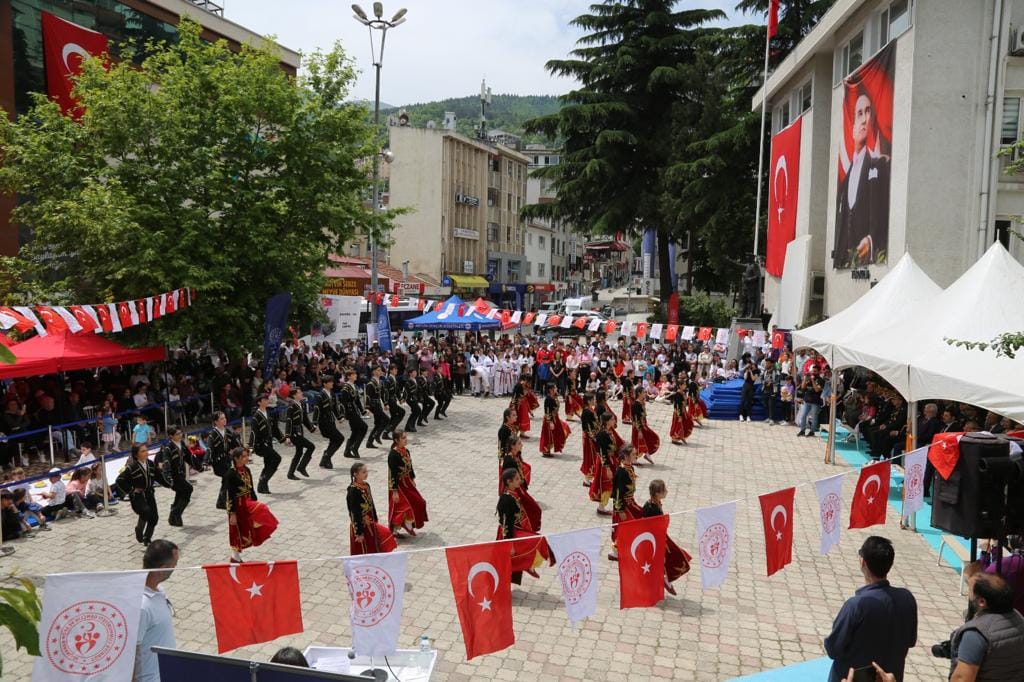 ARTVİN’DE 19 MAYIS COŞKUSU YAŞANDI