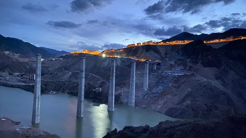 Yusufeli Kaymakamlığı’ndan Heyelan Açıklaması