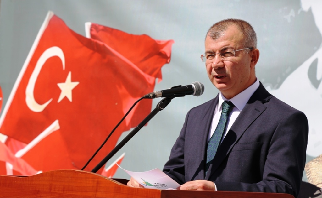 Artvin Valisi Yılmaz Doruk, Kurban Bayramı Dolayısıyla Mesajı Yayımladı