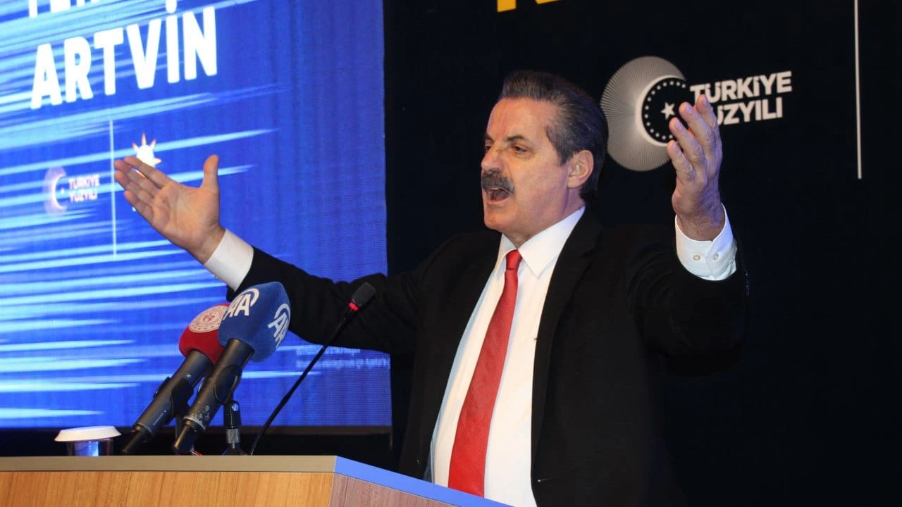 Bakan Çelik; Belediye Başkan Adaylarına Kefil Oldu Ama Onları Uyardı