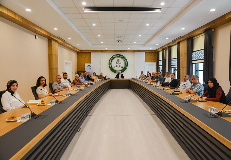 AÇÜ’DE "EKO-KAMPÜS" UYGULAMALARI BİLGİLENDİRME TOPLANTISI